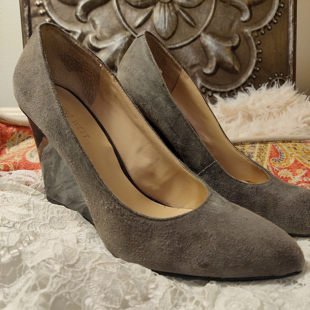 Nine West gray suede wedges
